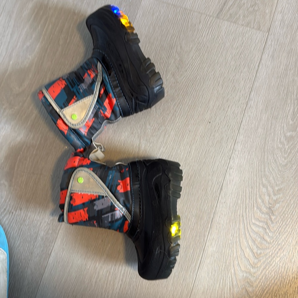 Winter boots that light up